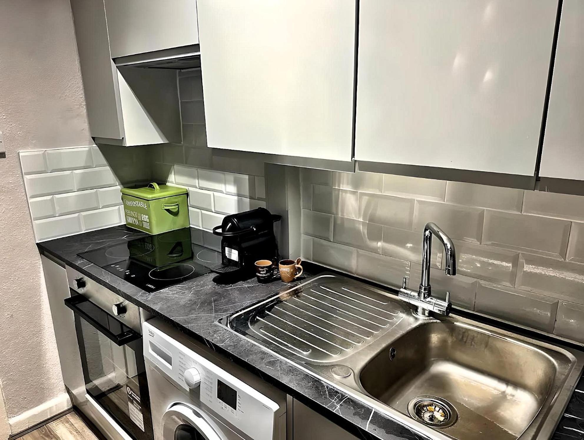 Brixton Hill Retreat Modern And Cosy Apartment London Bagian luar foto