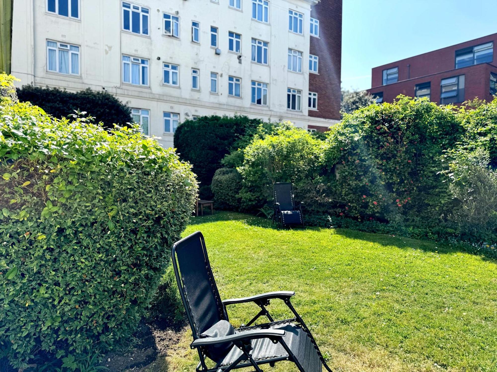 Brixton Hill Retreat Modern And Cosy Apartment London Bagian luar foto