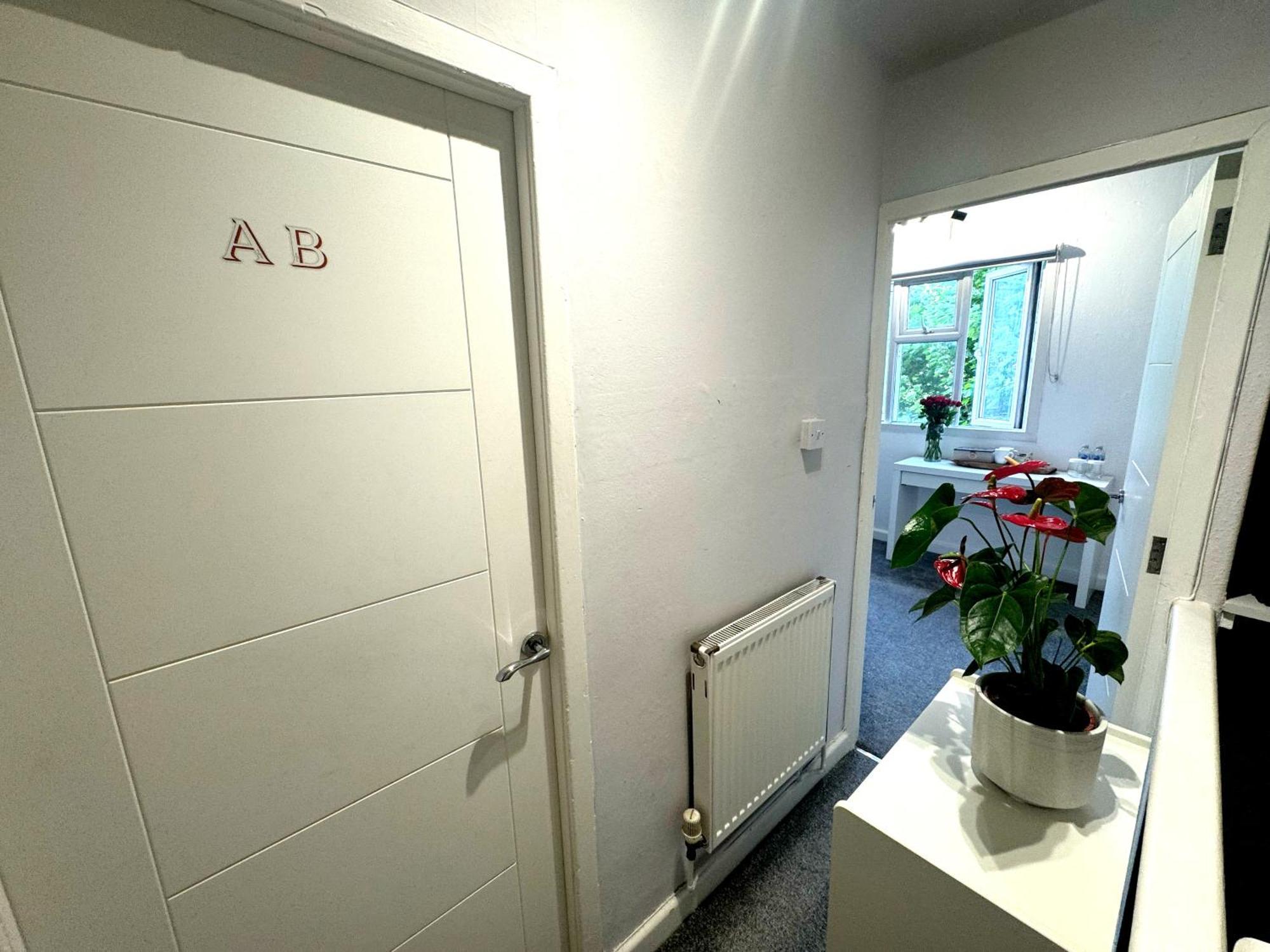 Brixton Hill Retreat Modern And Cosy Apartment London Bagian luar foto